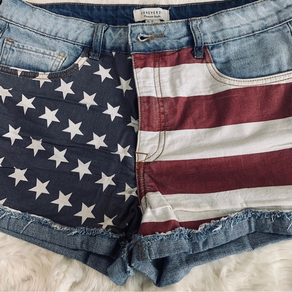 AMERICAN FLAG DENIM SHORTS - Picture 5 of 16